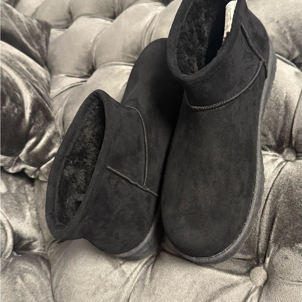 Arizona Jean Company Black Suede Slip-On Shoes - Picture 7 of 9